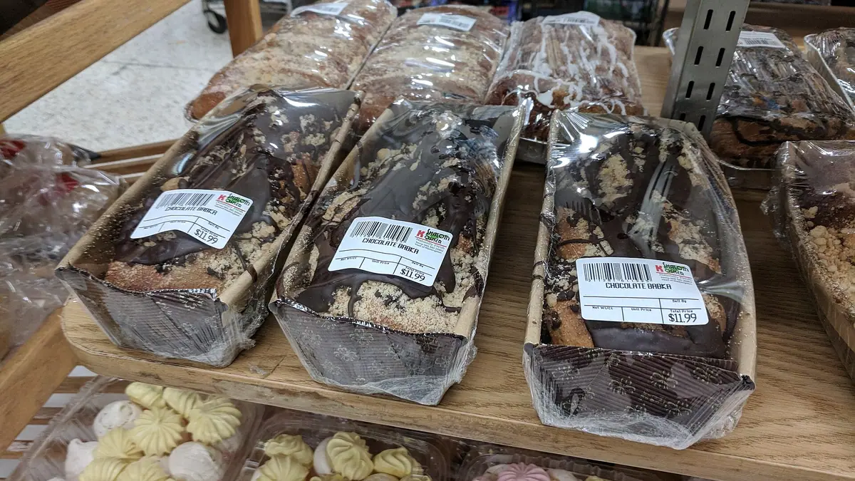 Bayne's – bakery in Cowdenbeath town centre